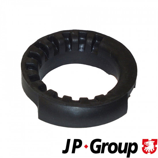 Support for rear spring seat