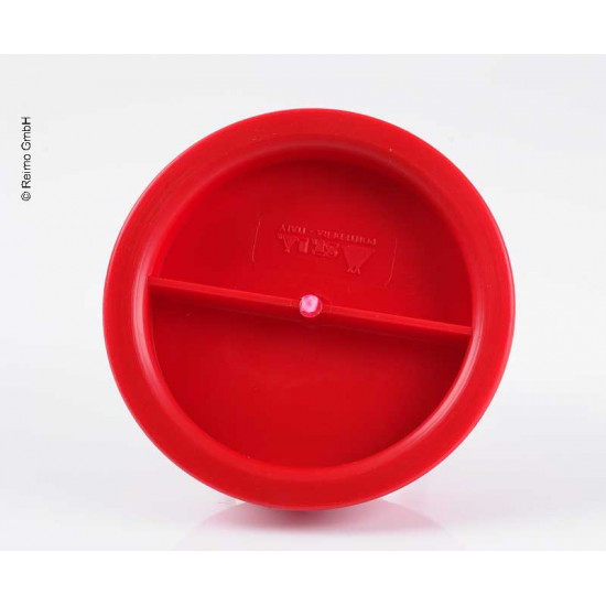 red lid water tank