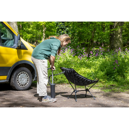 Ultra-lightweight, inflatable folding chair