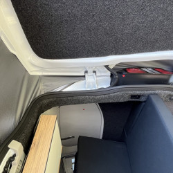 Rear sunroof for gullwing doors