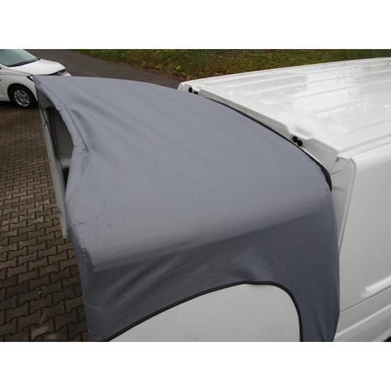 Rear sunroof for gullwing doors