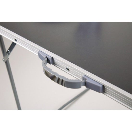 Compact tables - For 2-4 people