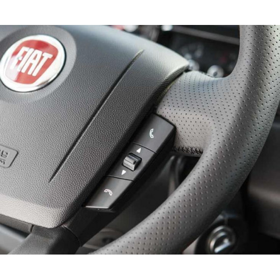Naviceiver Atlantis with 6.8" Silk Vision touch display