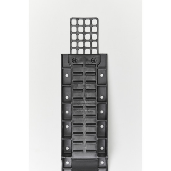 Standard leveling wedge ramp