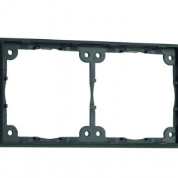 Double height spacer, loose