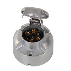 Carbest 7-pin trailer socket for the towing vehicle