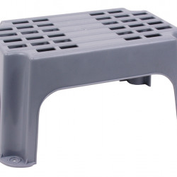 Step for caravans and motorhomes