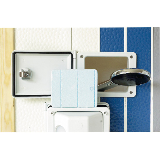 Pass-through with winter insulation