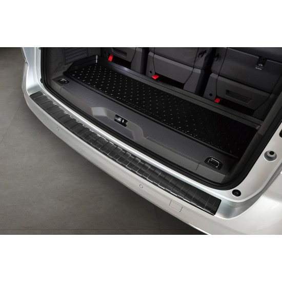 Loading sill protector for VW Multivan from 06/2021 - Matte black
