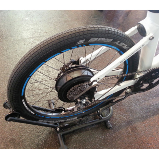 Bicycle rack for the rear garage for e-bikes - For tire widths of 20-60 mm