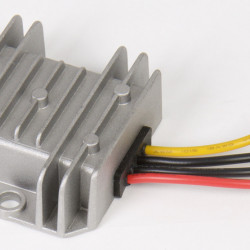 Voltage converter 8-40 V