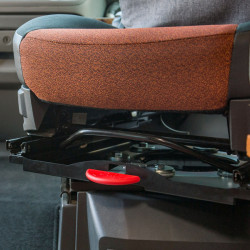 Swivel base for Iveco Daily from 2014 onwards - driver and passenger side