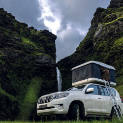 TOPCAMP DOUBLE-UP hard-shell parallel-lift roof tent