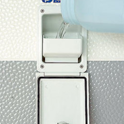 Water filling flap with integrated funnel