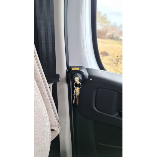 Van Security Package for Fiat Ducato and similar models from model year 09/2021 - Black