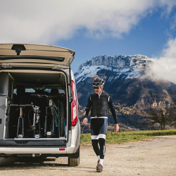 EASY IN Basic bicycle carrier for interior, boot, rear garage