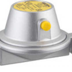 Gas regulator EN61 0.8kg/h 30