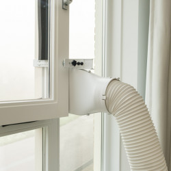 Window feedthrough for air conditioning