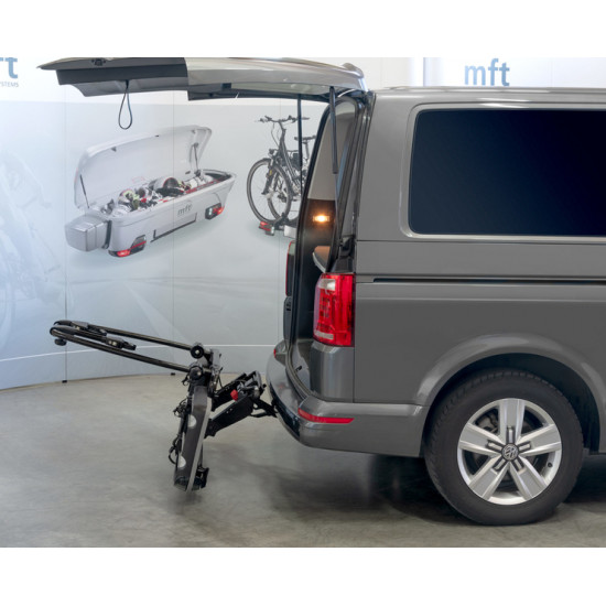 BackPower towbar-mounted bike rack with space for 2 bikes