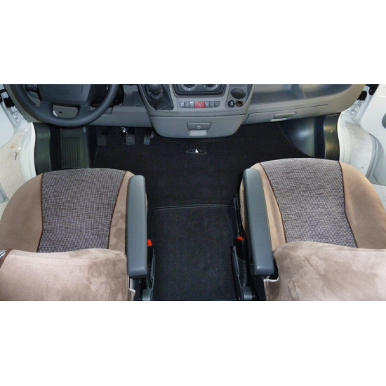Carbest floor mats for Mercedes Sprinter, VW LT and Crafter from 2006 onwards