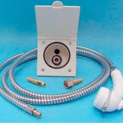 Water outlet set with hand shower including 2m hose - White