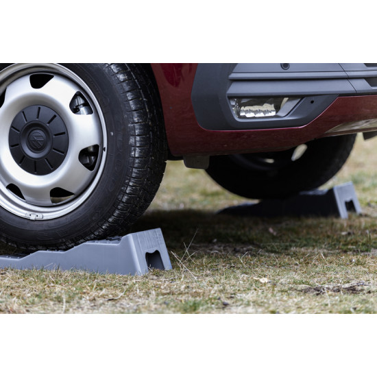 Level Up step wedges up to 5 t per axle - Grey - Set of 2