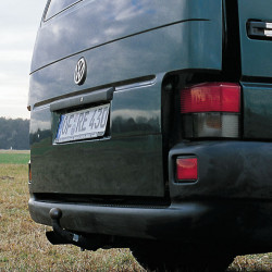 Airlock tailgate stay - secure ventilation for the tailgate