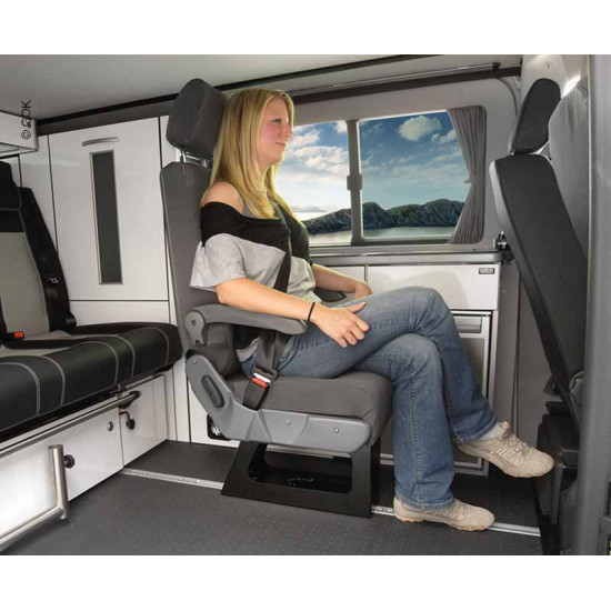 Euro seat A400, single seat with integrated three-point seat belt