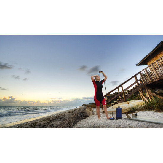 Camping shower with 12 l water tank