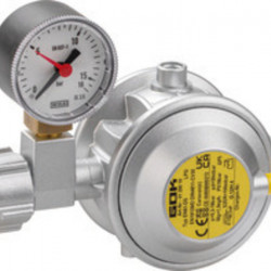 Gas regulator with pressure gauge - 30 mbar