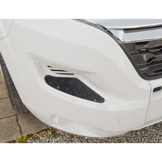 Black aluminum running board for Fiat Ducato bumper from 2014 onwards