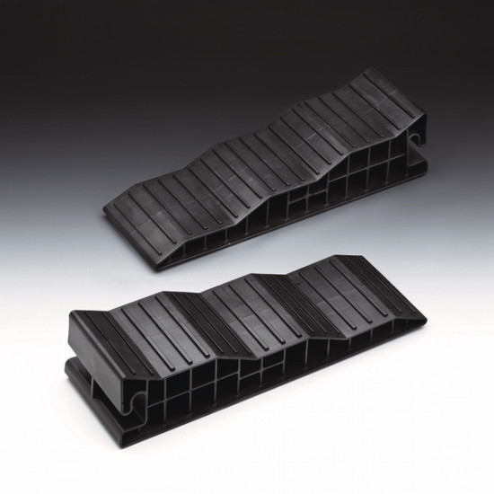 Step wedges for up to 2000 kg per wheel
