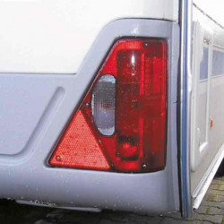Triangular reflector for vehicle combination taillights - Red