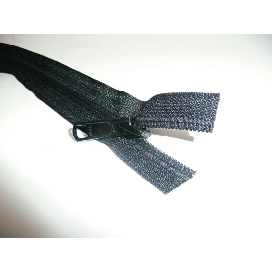 Continuous zipper sold by the meter in black, 3.2cm wide