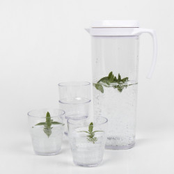Jug with screw-on lid and 4 glasses 0.25 l