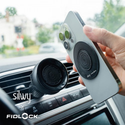 Magnetic holder for ventilation