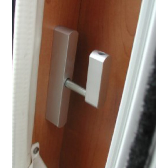 Additional and surface-mounted lock set for motorhomes