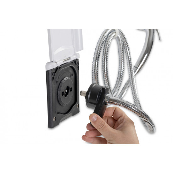 Service hatches with shower - White