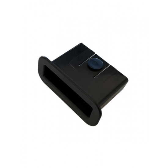 Seat belt outlet for bench seats