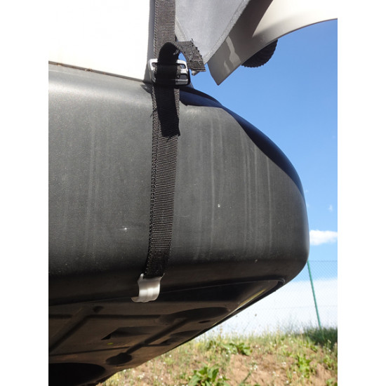 Rear sunroof for gullwing doors