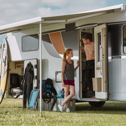 Thule Omnistor 8000 side wall awning - White housing - 4 in Mystic Grey