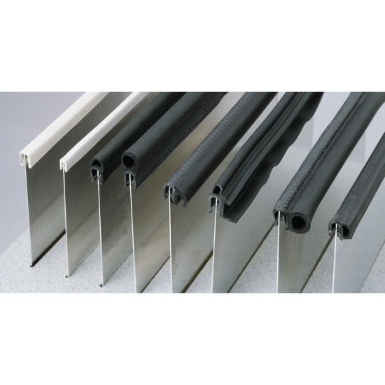 Edge protection for window installation and cab cutout EasyFit T5