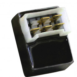 Relay for retracting the step