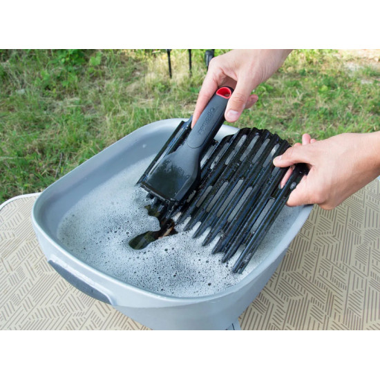 Cleaning kit – 2-piece set with grill brush and cloth