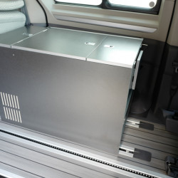 VW Multivan FreeVan kitchen module including technology