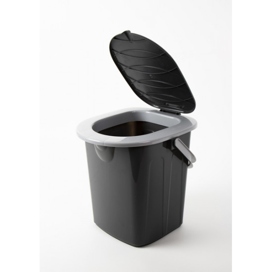 Mobile bucket toilet - with lid