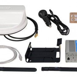 ROAM X Campervan internet antenna - black