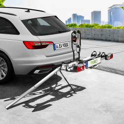 Universal loading ramp for bicycle carriers
