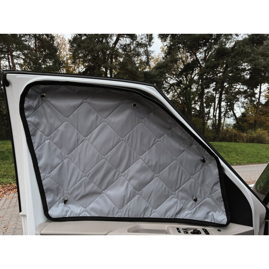 Blackout set with suction cups