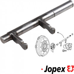 Operating shaft for clutch